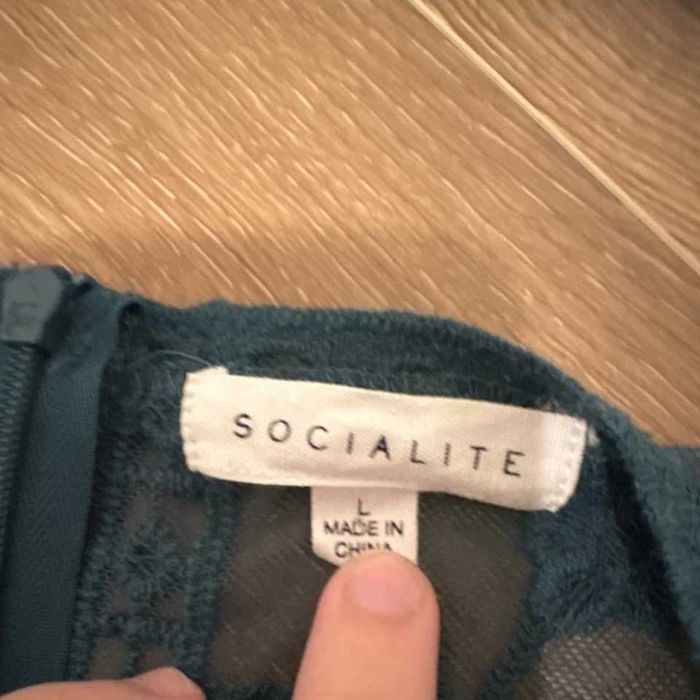 Rochie lungă dantelă verde smarald, mărimea L, superbă