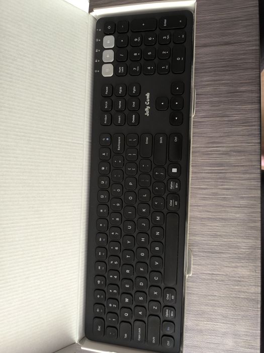 Jelly Comb безжична клавиатура с блутут и донгъл, до 3 устройства