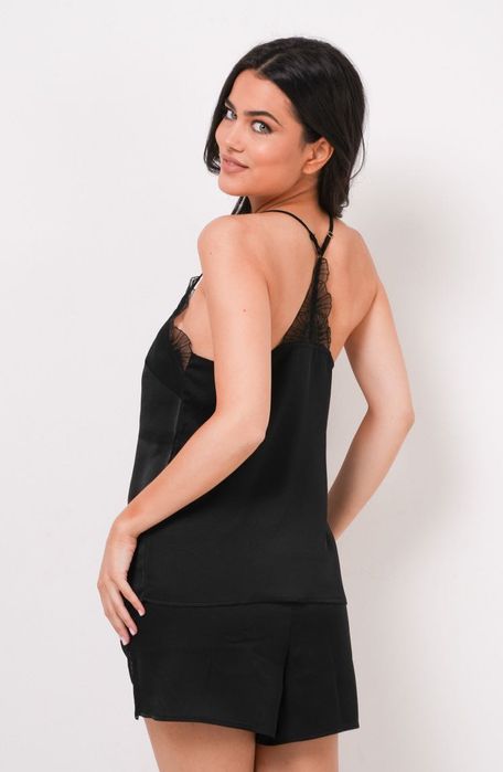 Дамска черна пижама Bonatti потник с панталонки и дантела