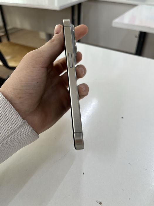 Продам айфон 15 про  256. Гб