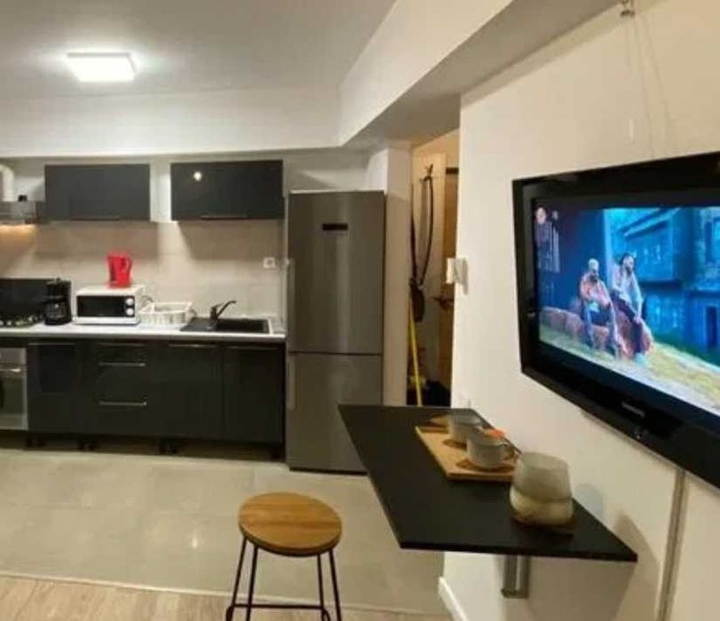 Дава се под наем Тристаен апартамент в Пловдив, Център - 76 кв.м за 224.4 € - Снимка #4