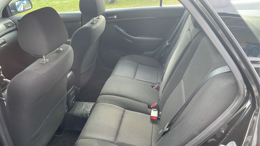 Toyota avensis motor diesel