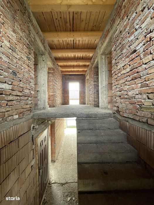 Casa la rosu de vanzare Daia Sibiu