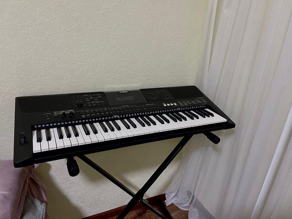 Продам синтизаиор Yamaha