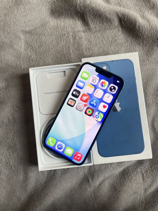 iPhone 13  128ГБ  ИДЕАЛ