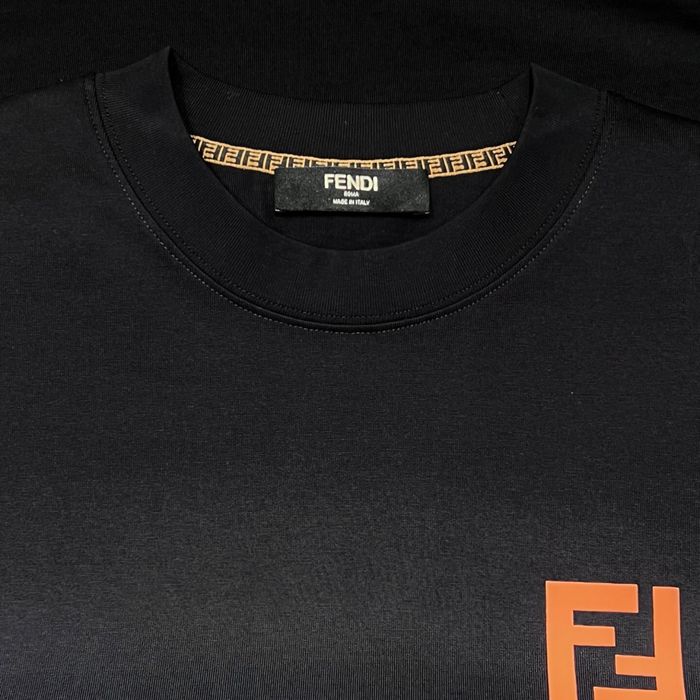 Tricou Fendi Original !