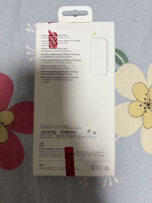 Оригинал чехол iphone 17 pro max новая