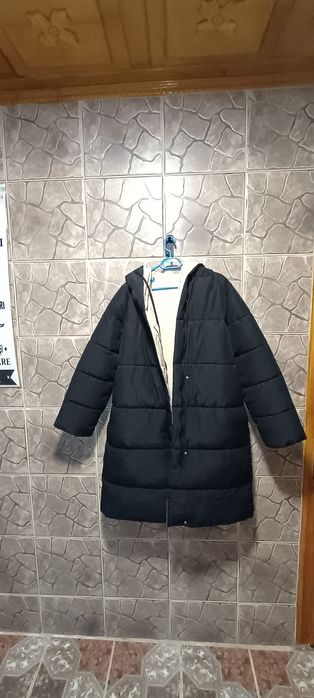 Jachetă șifonată neagră, impermeabilă