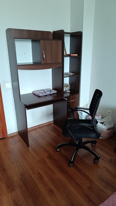 Продам шкаф, кресло, стол