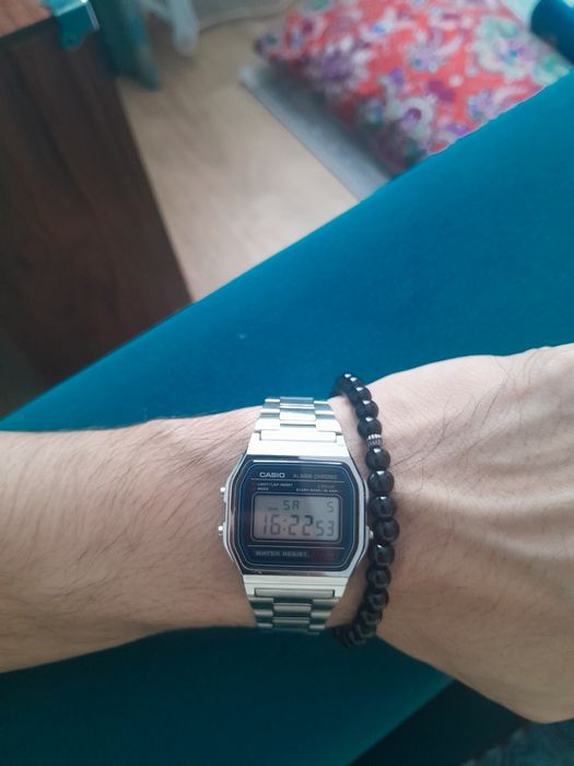 Продам часы Casio