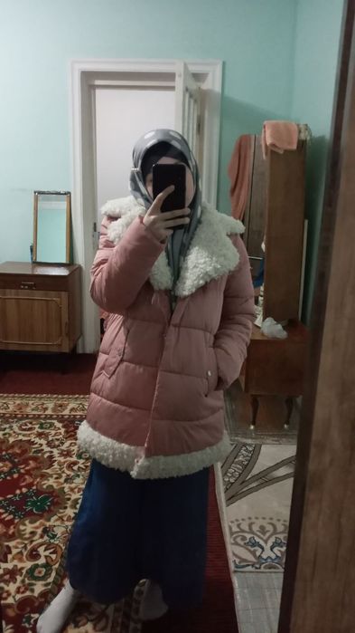 Kurtka sotiladi yengi arzon