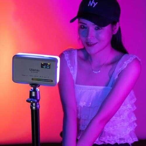 ULANZI VL120 Професионална  RGB LED видео светлина