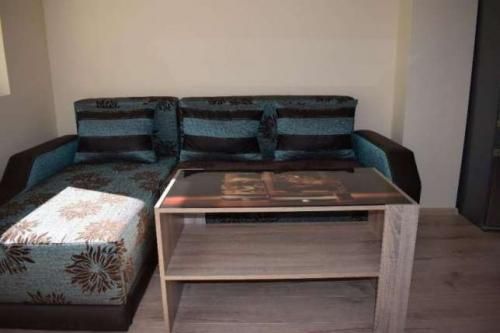 Дава се под наем Двустаен апартамент в Варна, Левски - 60 кв.м за 450 € - Снимка #1