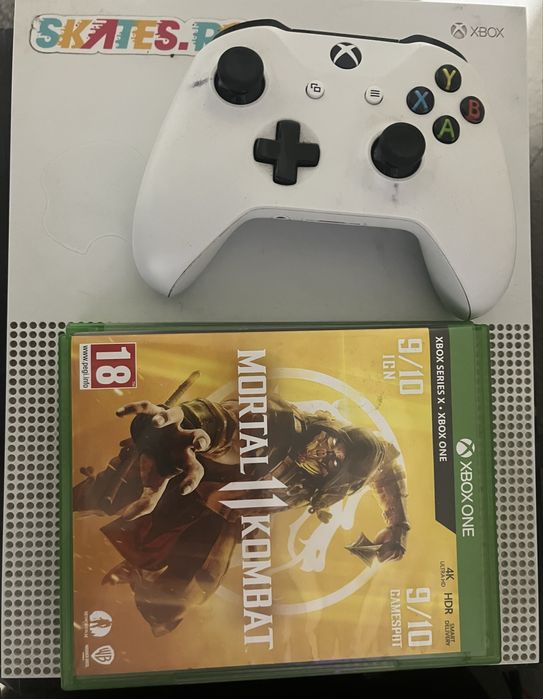 Vand xbox one s 1TB +2 jocuri