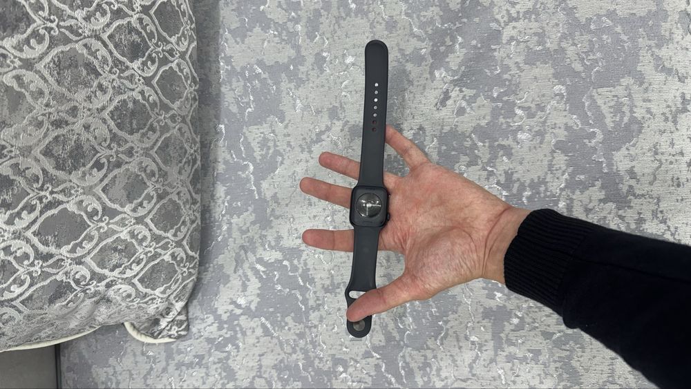 Продам Iphone 12 и APPLE WATCH SE1