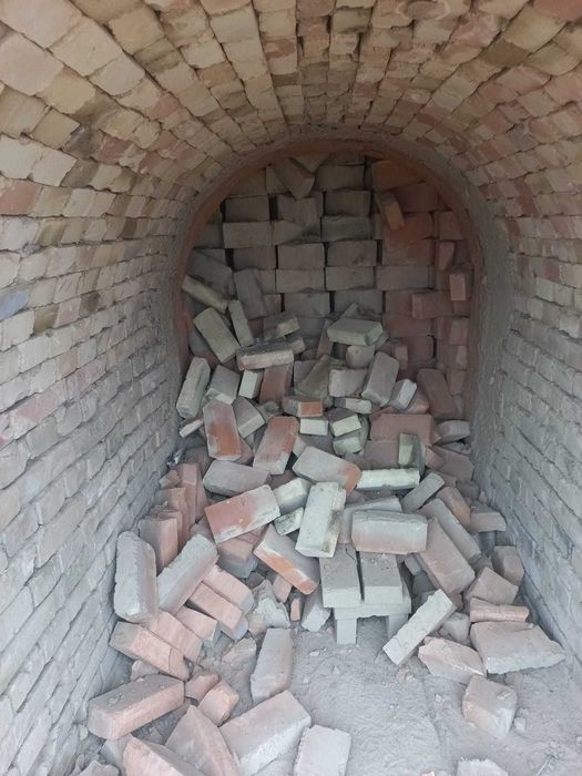 Кірпіш стандартты размерде 250×120×65