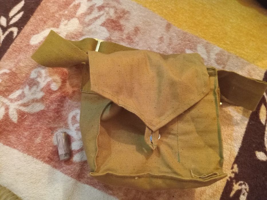 продам детский противогаз " дп 6м"  СРОЧНО