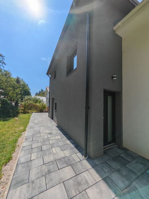 PF închiriez apartament /duplex in Parcul Regina Maria