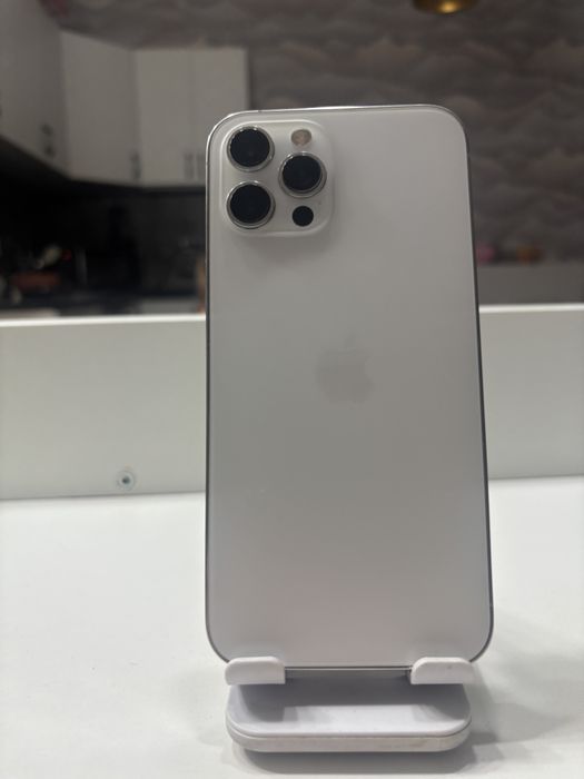 Продам айфон 12 про макс 256гб