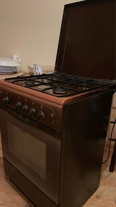 Газовая плита(коричневая)
