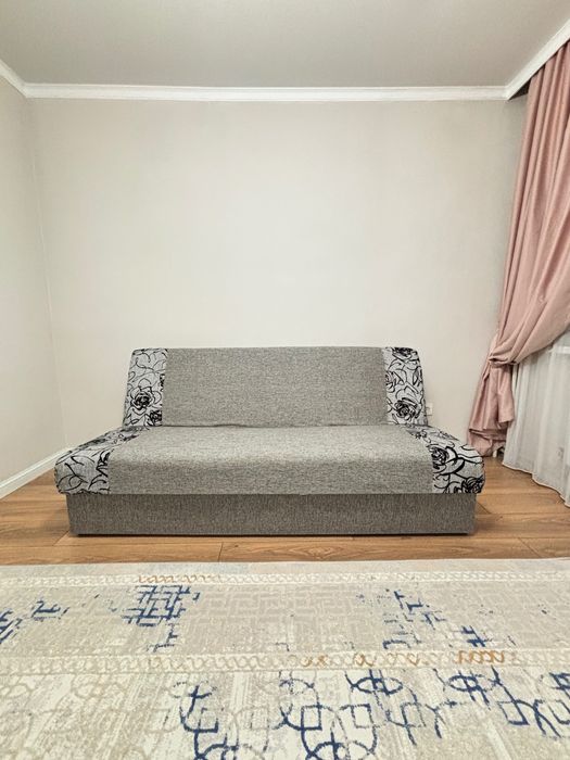 Продам диван книжку