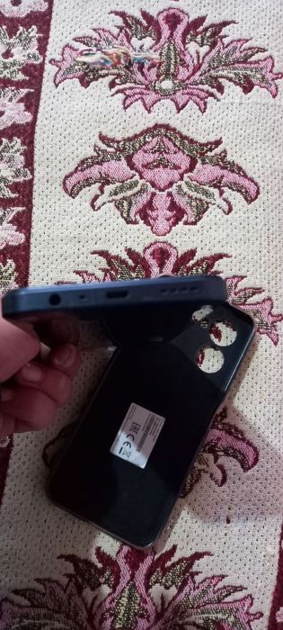 realmi s33 holati ideal