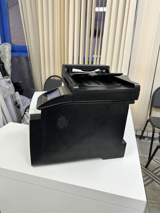 МФУ принтер HP Laserjet pro CM1415fnw