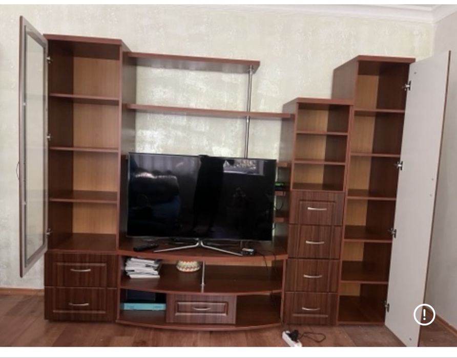 Продаю горку для гостинной