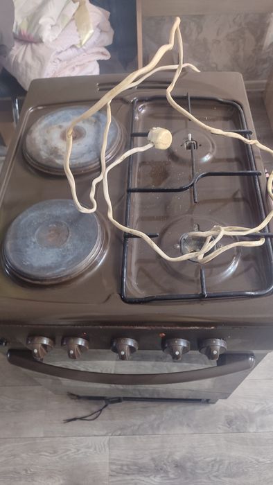 Продаеться Газо-электро плита