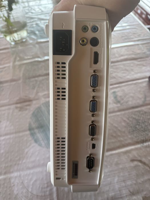 Videoproiector BENQ