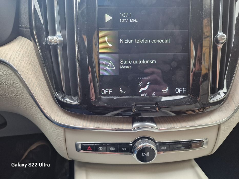 Volvo XC60 Inscription Mild Hybrid 2020 sau schimb cu Volvo XC90