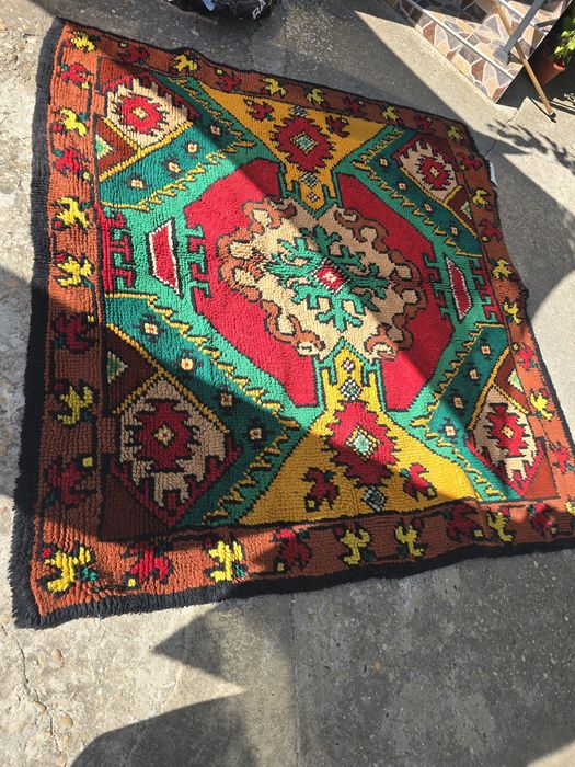 Продавам китеник