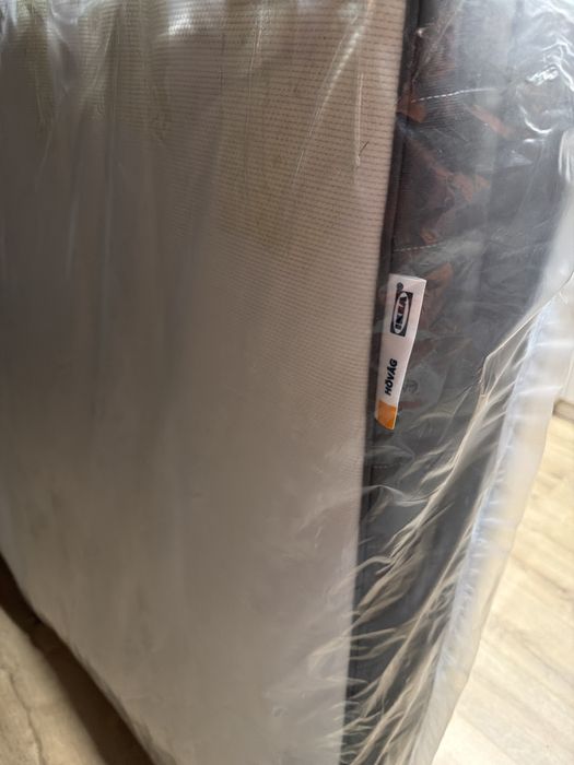 Матрас IKEA.