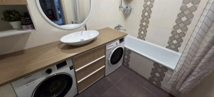Продам четырех комнатную квартиру
