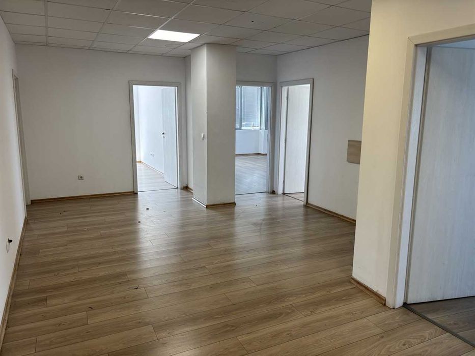 Дава се под наем Офис в София, Младост 2 - 310 кв.м за 3092.13 € - Снимка #2