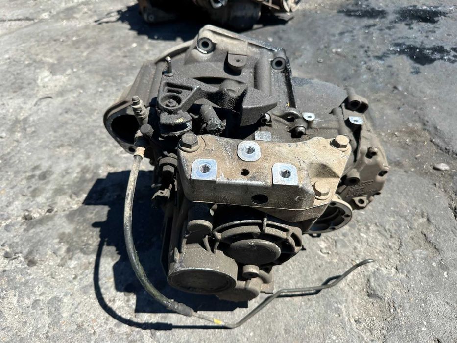 Cutie de viteze manuala 6 trepte 2.0 TDI KNY Volkswagen Golf 5