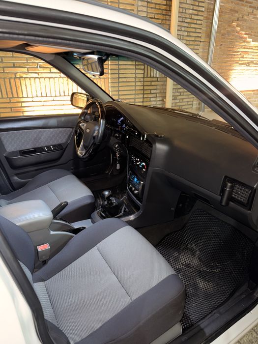 Nexia 2  1.8 full  kraska toza