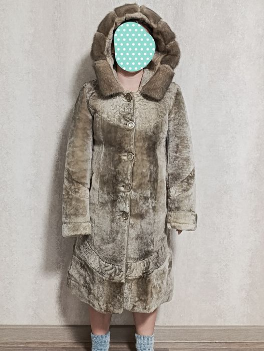 Продам шубу Натуральная. Мутон.