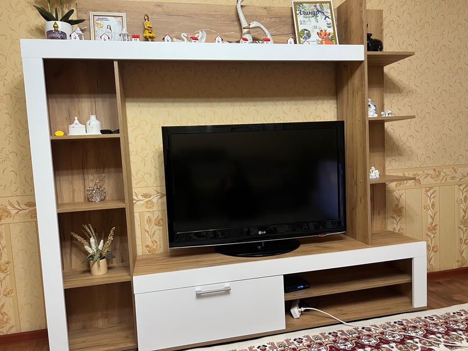 телевизор LG в отличном состояние