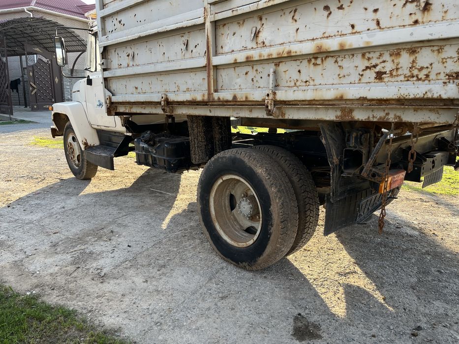 Газ 3307, 07год мину. Нет сел и поехал