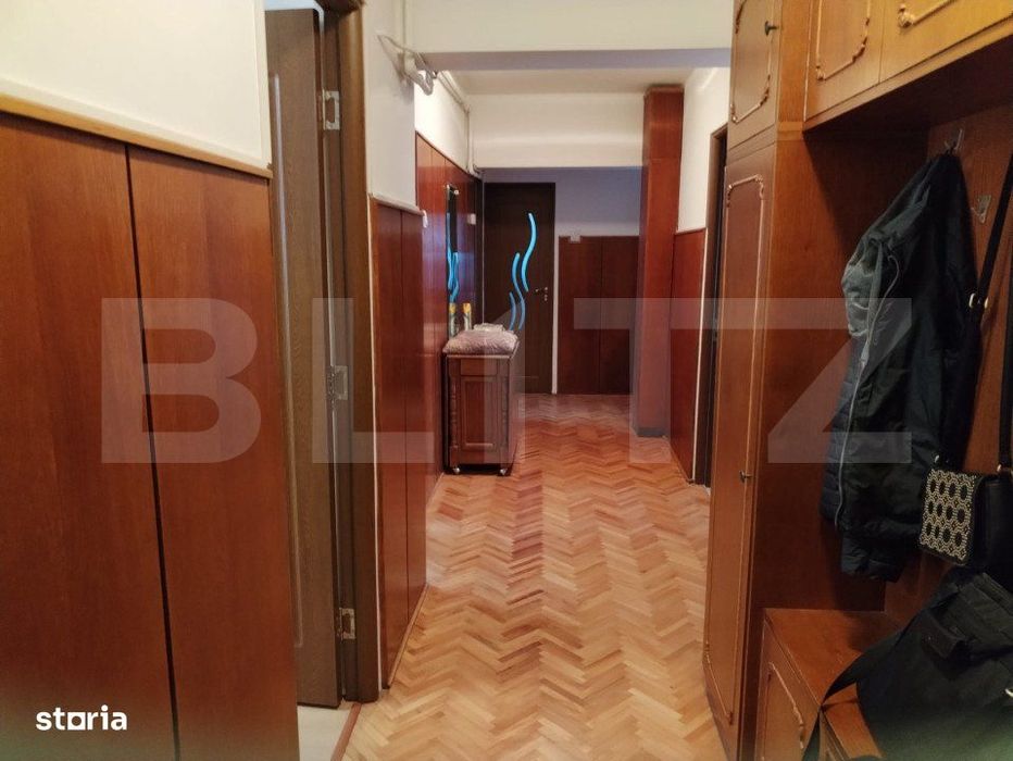 Apartament de vanzare, 4 camere, 112 mp, cartierul Soarelui