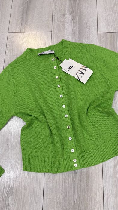 Свежа зелена жилетка Zara