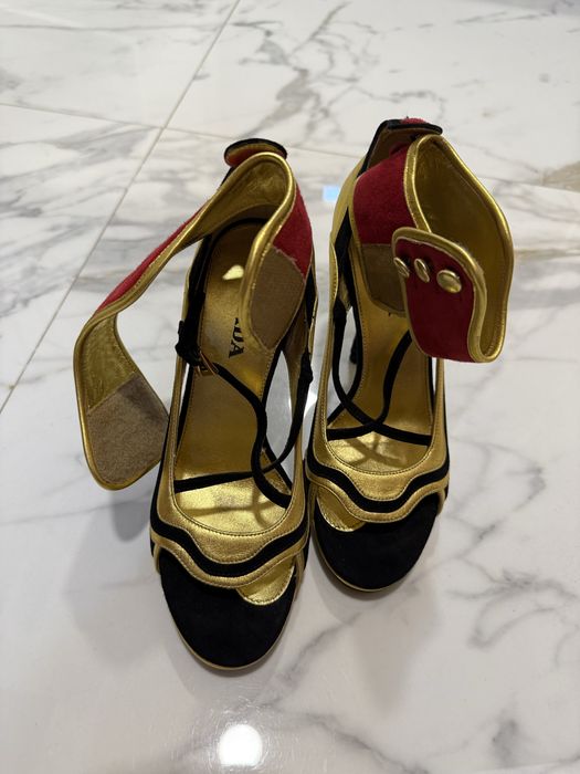 Оригинални дамски обувки Prada Milano №37 – дизайнерски модел