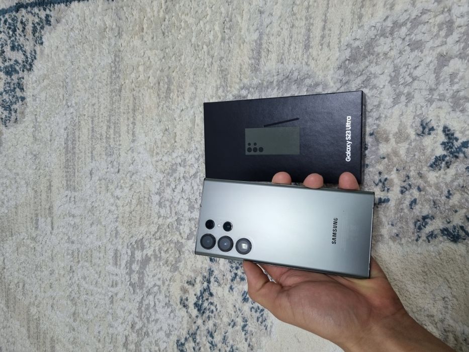 Samsung S23 Ultra 256gb в идеале