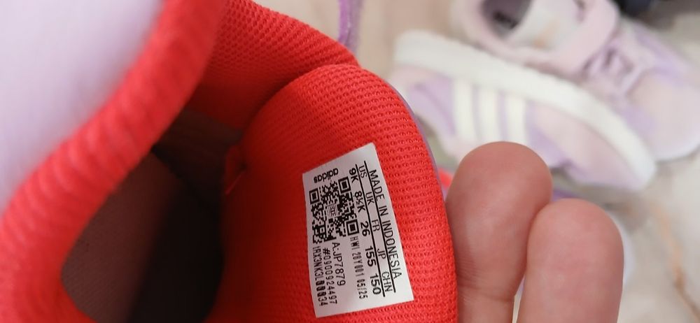 Маратонки за момиче Adidas  и Puma размер 26- 3 броя