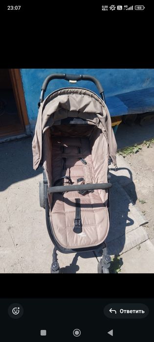 Продом коляску в отличном состояний