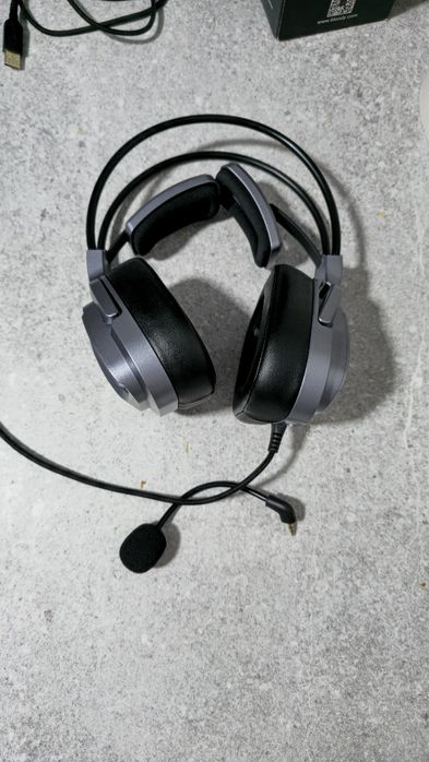 Игровой наушник g575