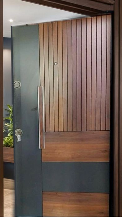 Входна врата с метална каса-Ribs