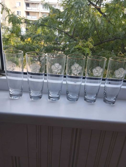 Бокалы,    стекло.