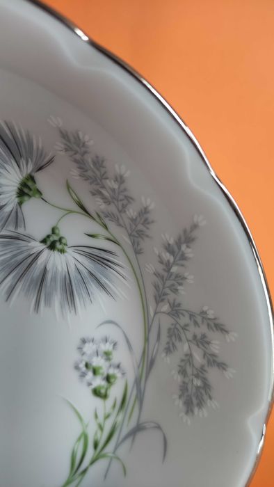 *Limoges France* чинии за супа и основно от фин порцелан